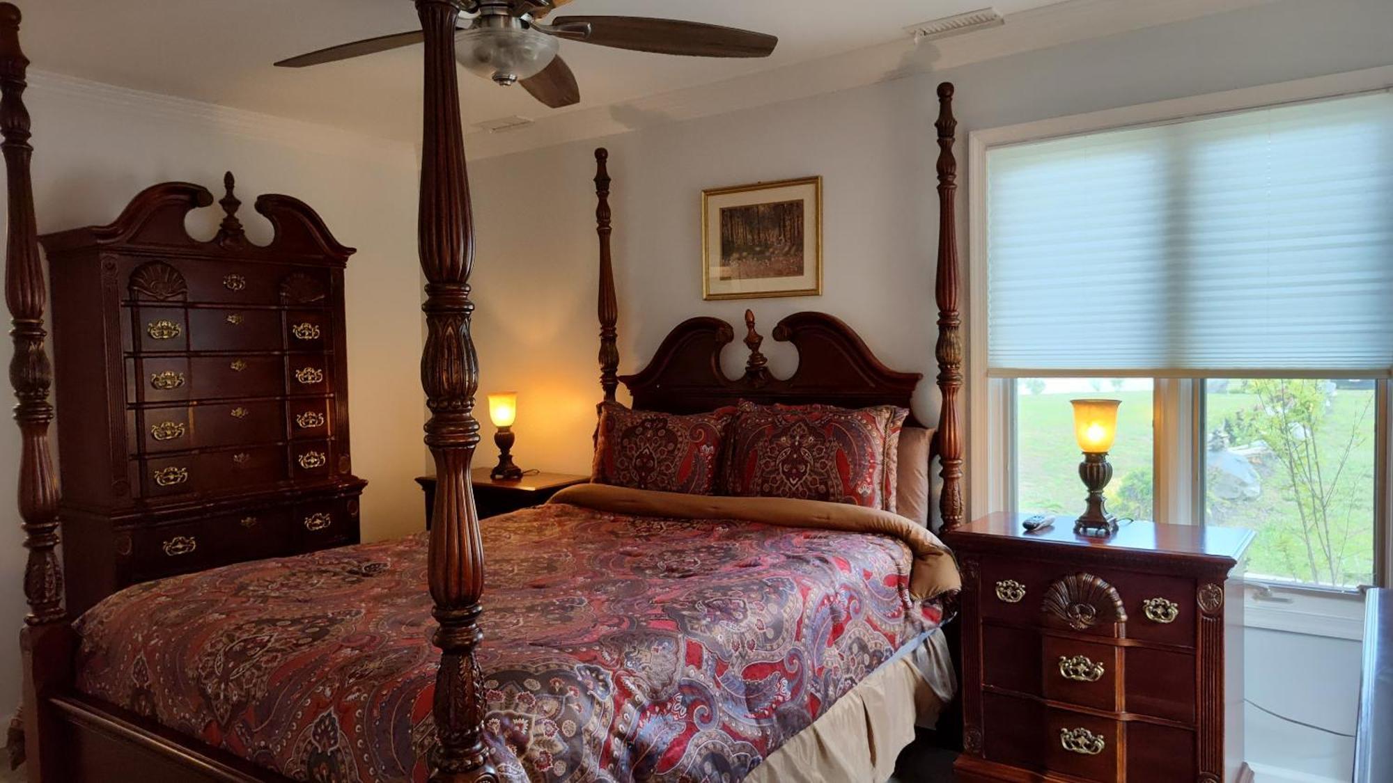 Kingsbay Mansion And Vacation Rental Houses Marion Room photo