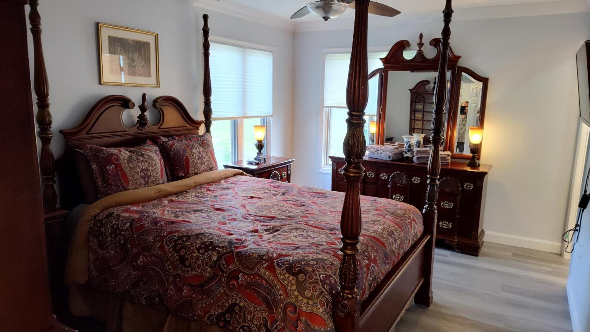Kingsbay Mansion And Vacation Rental Houses Marion Room photo
